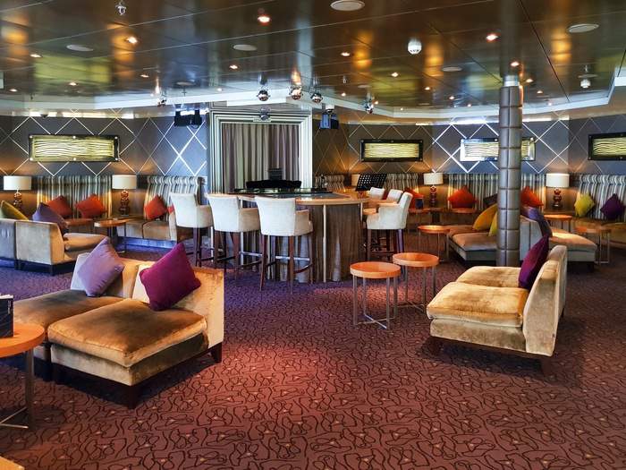 Nicko Cruises Vasco Da Gama Captain's Club.jpg